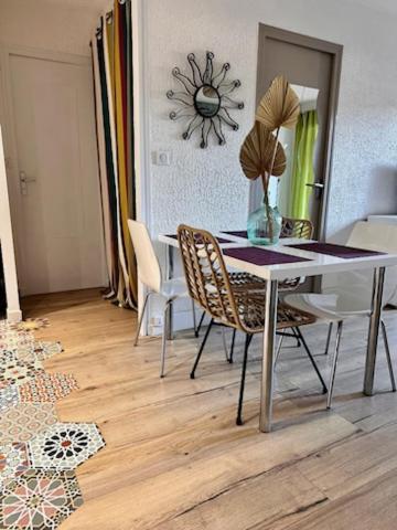 Appartement Avec Jardin กาซีส์ ภายนอก รูปภาพ